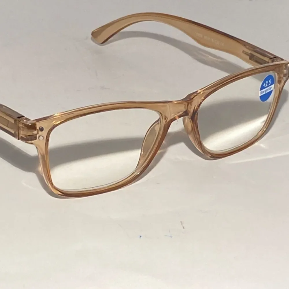 1436 Helen 2.5 Reading Glasses Thin Rectanle Bluelight Filter Tan Frames NWT